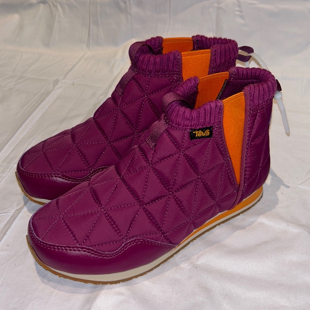 Teva winter shoes